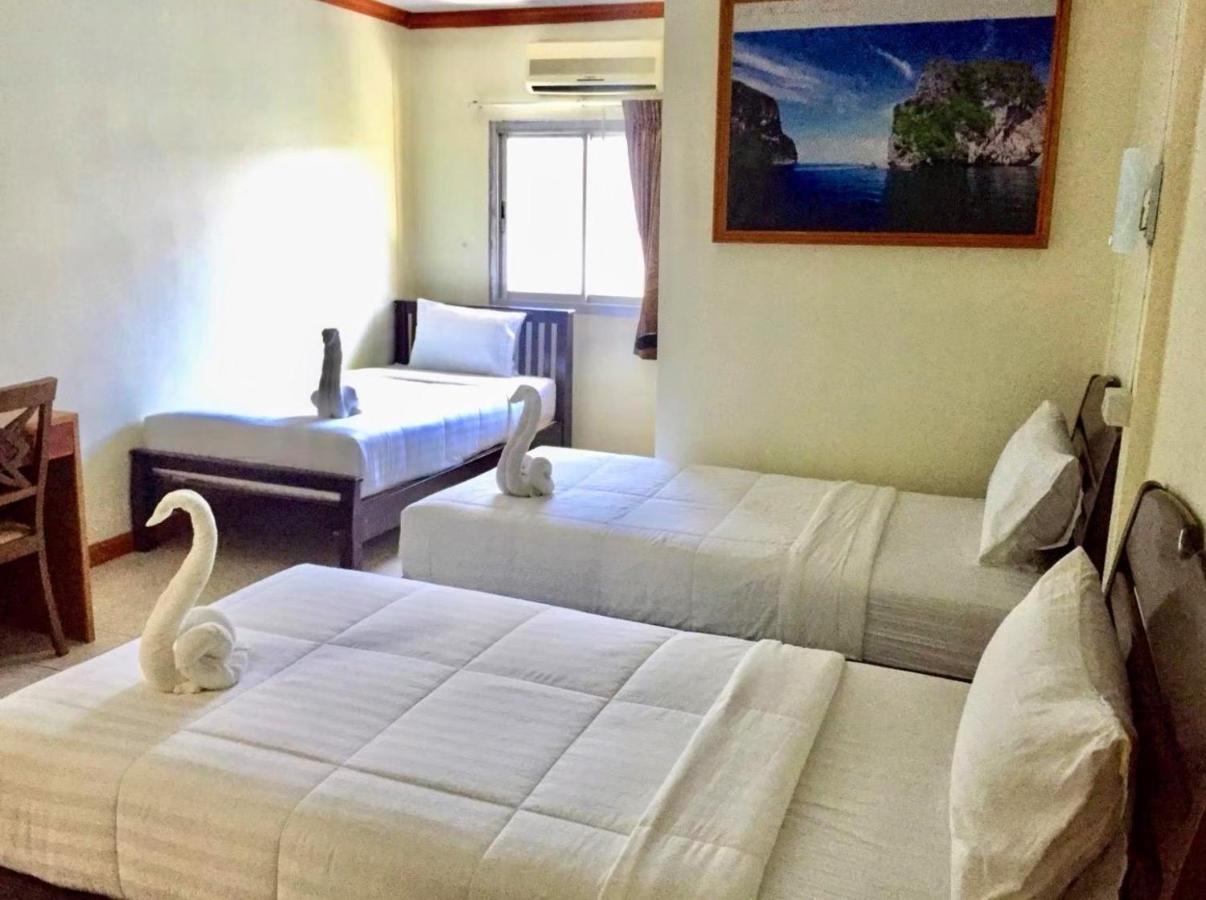 Hotel Golden Bee Phiphi Esterno foto